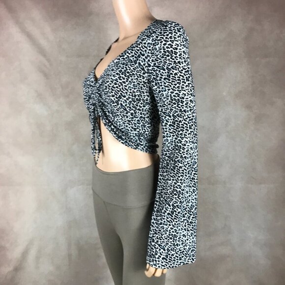 SHEIN Bell Sleeve Crop Top NWOT 8-10 - Picture 7 of 11